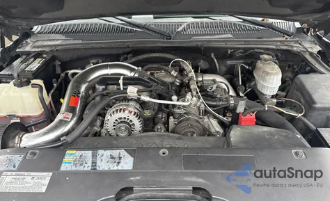 2005 Chevrolet Silverado C2500 Heavy Duty from USA, damaged, VIN 1GCHC23275F948628